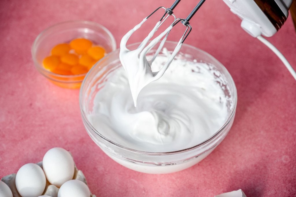 Beating egg whites with a mixer